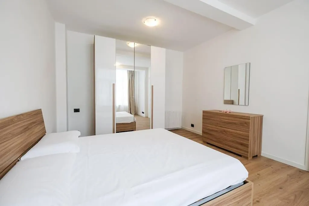 La Casa Di Elena Apartment Bergamo 0*,  Italy